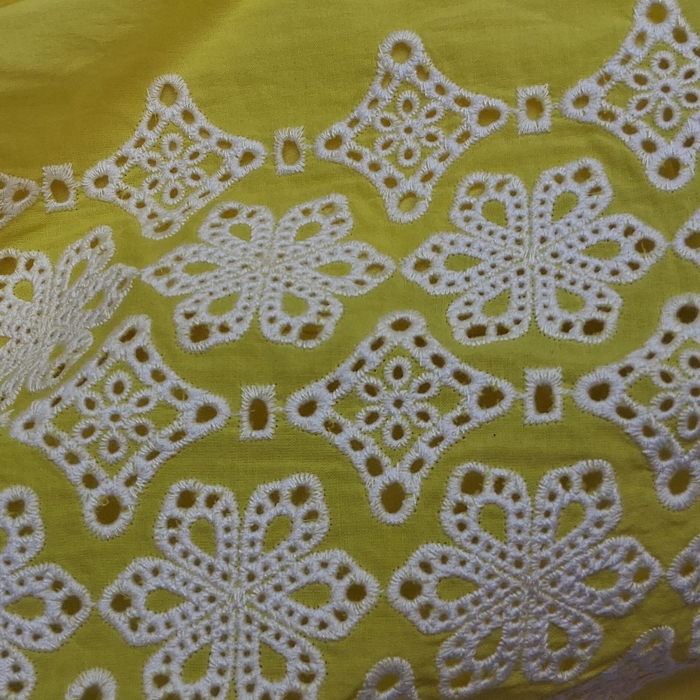 GIBSON & LATIMER Embroidered Floral Ruffled Button Front Neck Blouse Yellow XL - Picture 8 of 13